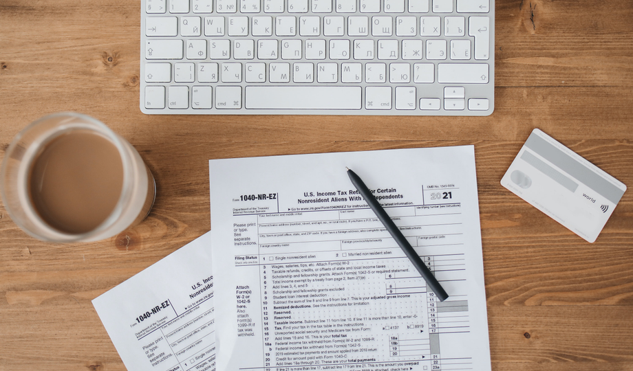 KMR TAX & FINANCIAL GROUP INC